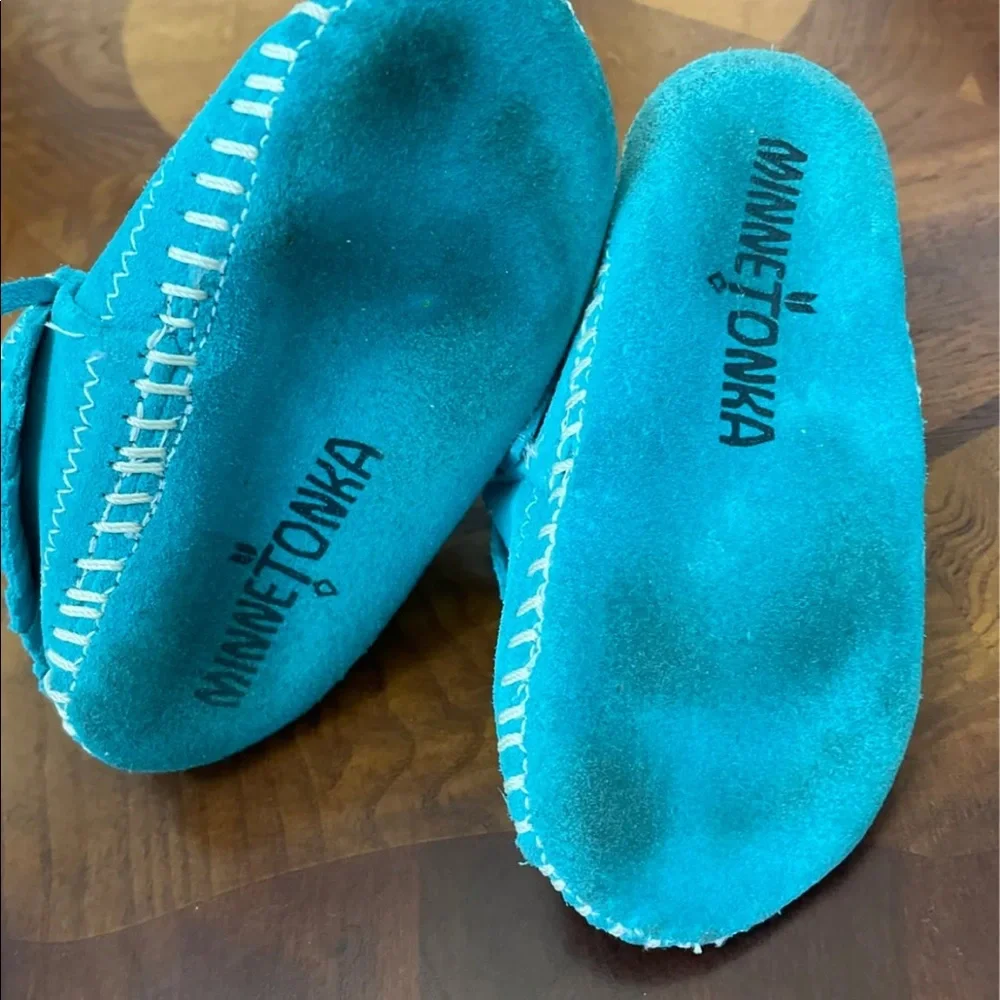 Minnetonka size toddler
